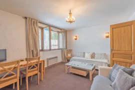 Location de vacances 3 personnes, sur la piste, piscine, Megève