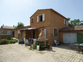 Vente maison-t5-avec-garage-et-jardin