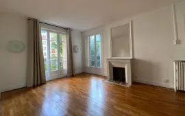 Location Très grand T2 marché Passy/ La Muette