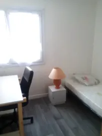 Location Chambre dans Grand Appartement Meublé