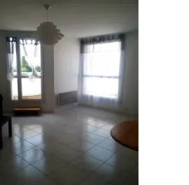 Location Chambre dans Grand Appartement Meublé