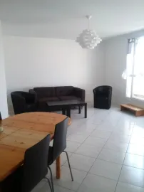 Location Chambre dans Grand Appartement Meublé