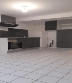 Location Appartement 3 pièces de 46 m² à Landrecies