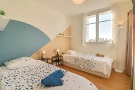 Location Colocation de 3 Chambres  à Nîmes Centre Ville