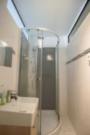 Location Colocation dans le 8ème, Arrêt Viviani