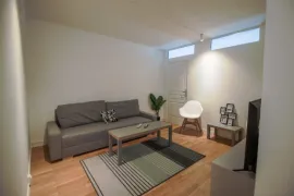 Location Colocation dans le 8ème, Arrêt Viviani