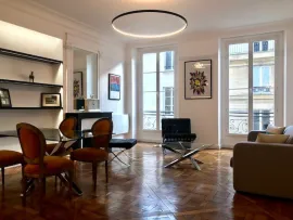 Location Très grand T2 (63m2) meublé et équipé - Paris 1er