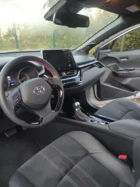 Voiture Toyota C-HR 184h