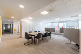Location Bureaux - 1 889 m² - La Defense