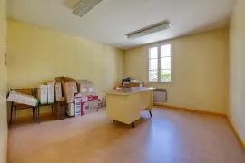 Vente Immeuble de bureaux  loués à La Châtre (36)