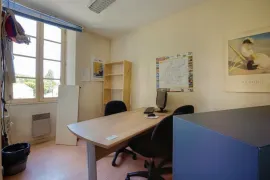 Vente Immeuble de bureaux  loués à La Châtre (36)