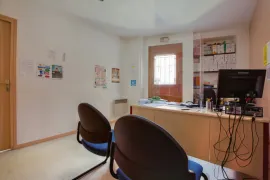 Vente Immeuble de bureaux  loués à La Châtre (36)