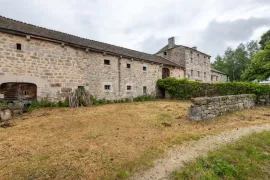 Vente Ancienne ferme de 880 m² au Val d'Arcomie (15)