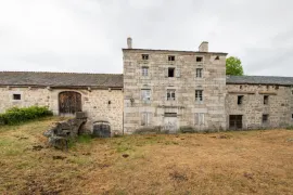 Vente Ancienne ferme de 880 m² au Val d'Arcomie (15)