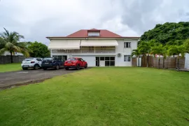 Vente Maison avec piscine - 182 m² - Lamentin Guadeloupe