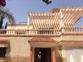 Vente Grande Villa (MAROC) avec piscine à IDA OUGOURD