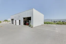 Vente Lot  de 2 locaux de 460 m² à Château d'Olonne (85)