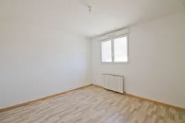 Vente Immeuble de rapport  15 appartements  Romilly (10)