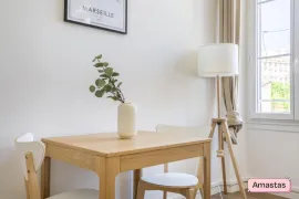 Location Superbe Studio en plein coeur de la Joliette