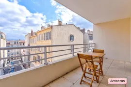 Colocation Marseille 13006 - Lumineuse colocation T4 avec 2 terrasses et proche du Vieux Port