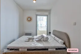 Colocation Marseille 13006 - Lumineuse colocation T4 avec 2 terrasses et proche du Vieux Port