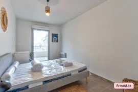 Colocation Marseille 13006 - Lumineuse colocation T4 avec 2 terrasses et proche du Vieux Port