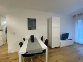 Colocation Appartement en colocation - 1 chambre avec salle d'eau disponible