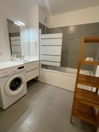 Colocation Appartement en colocation - 1 chambre avec salle d'eau disponible