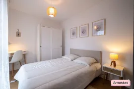 Location T2 meublé de 35m² rénové au dernier étage avec terrasse et salle de sport !
