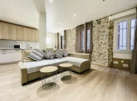 Colocation COLOCATION 2 chambres Vieil Antibes - prix à la chambre