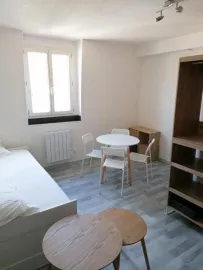 Location Studio meublé rénové - Hyper centre Hénin-Beaumont