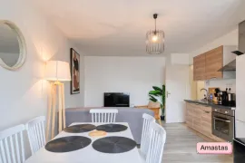 Colocation Colocation meublée et entièrement rénovée avec loggia
