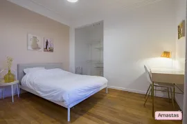 Location BEL APPARTEMENT ENTIEREMENT MEUBLE