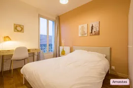 Location BEL APPARTEMENT ENTIEREMENT MEUBLE