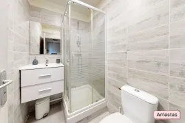 Location Studio 20m² meublé secteur Hopitaux Facultés avec place de parking