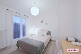 Location Appartement de type F4 entièrement meublé et en très bon état à Valence - 526552