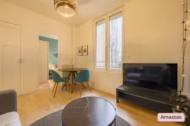 Location Beau 2 piéces entiérement rénové et meuble