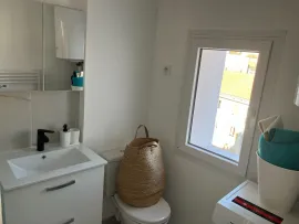 Location TOULON 83000 - Studio lumineux et bien aménagé