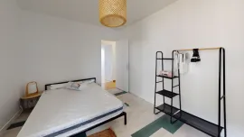 Colocation Une chambre disponible dans cette colocation meublée à 15 min du centre-ville