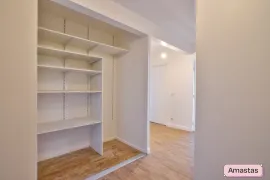 Colocation COLOCATION - Beau T4 - Entièrement refait à neuf - Chambre avec balcon