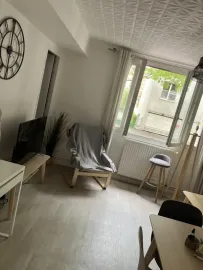 Colocation 1 CHAMBRE DANS COLOCATION DE 3 PERSONNES LOUISE MICHEL
