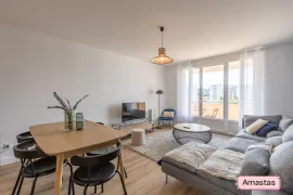 Colocation 2 CHAMBRES DISPONIBLE DANS CETTE SUPERBE COLOCATION DE 5 CHAMBRES SUR LYON 5