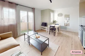 Location Studio rénové avec balcon Soulas