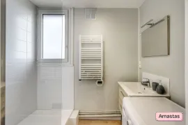 Colocation Colocation meublée de 3 chambres dans un appartement lumineux et traversant EST-OUEST
