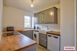 Colocation COLOCATION - Beau T4 - Entièrement refait à neuf - 3 chambres disponibles (1 avec balcon)