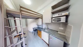Location Studio meublé et équipé proche Cathédrale Saint-Nicolas de Nice (balcon de 9m2)