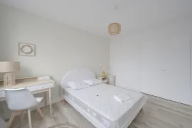 Colocation UNE CHAMBRE DISPONIBLE DANS CETTE COLOCATION DE 3 PERSONNES ENTIEREMENT RENOVEE ET MEUBLEE