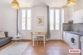 Location Superbe studio proche Castellane