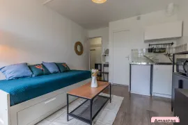 Location Beau Studio - Entièrement Meublé - Refait à neuf