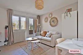Location Studio meublé et rénové avec balcon Père Soulas